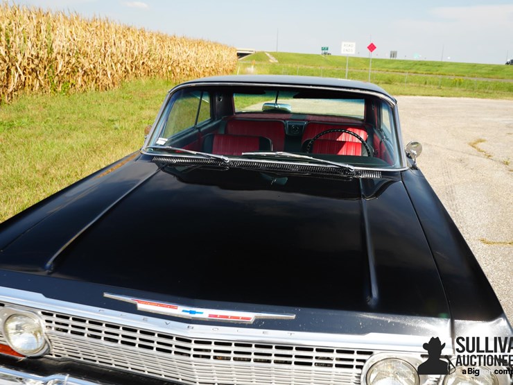 run-#64---1963-chevrolet-impala-ss-image-12