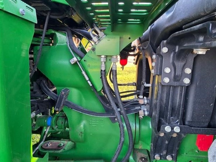 2019-john-deere-9520r-image-42