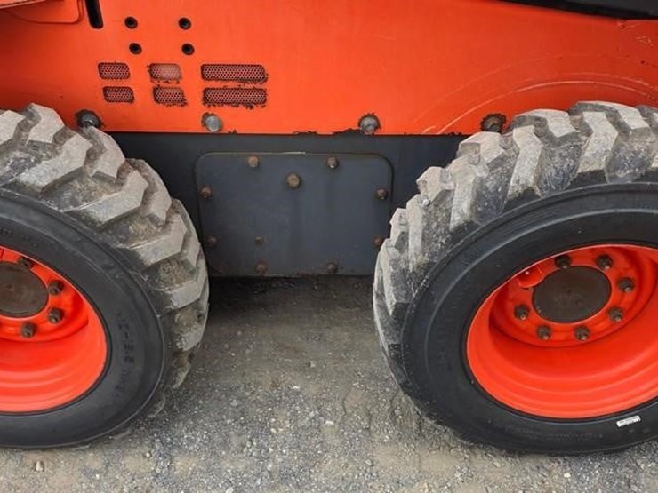 2016-kubota-ssv65-image-26