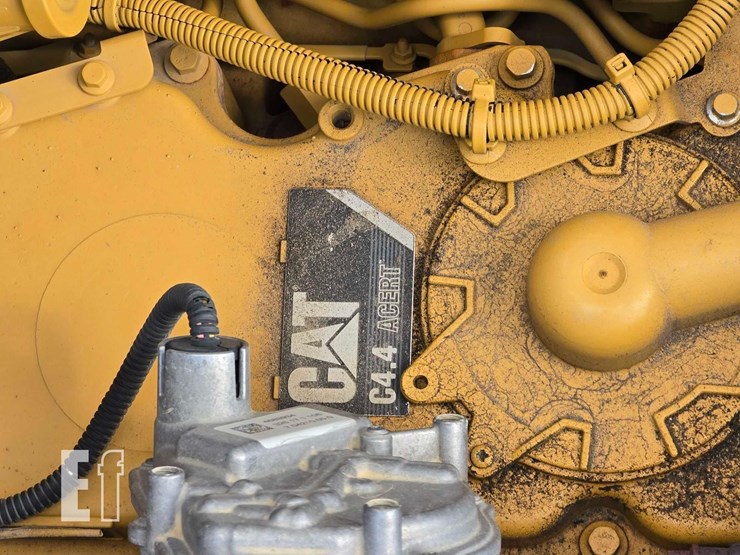 2018-caterpillar-320gc-image-34