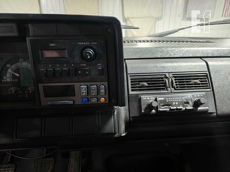 1994-chevrolet-c70-image-13