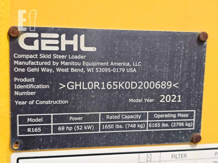 2021-gehl-r165-image-27