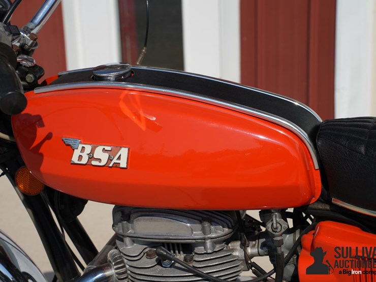 run-#152---1972-bsa-650-motorcycle-image-17