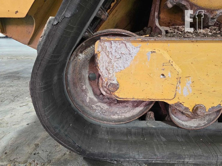 2018-caterpillar-299d2-image-32