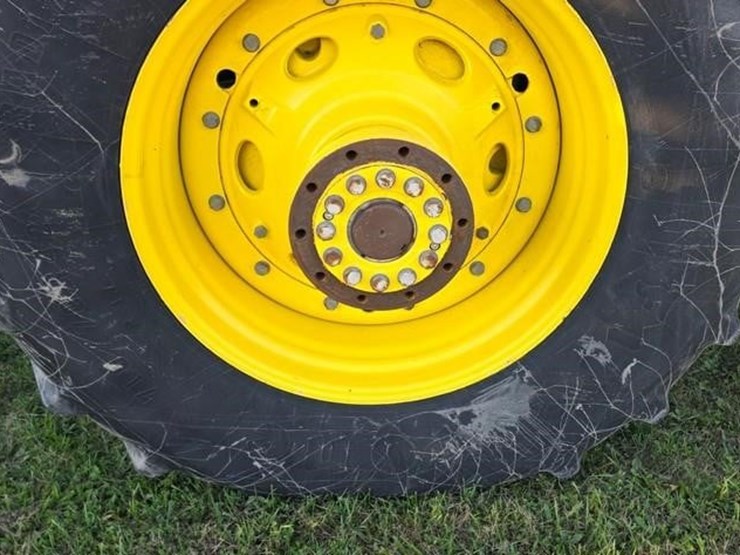 2019-john-deere-9520r-image-21