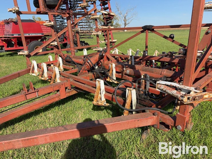 wil-rich-27’-field-cultivator-image-15