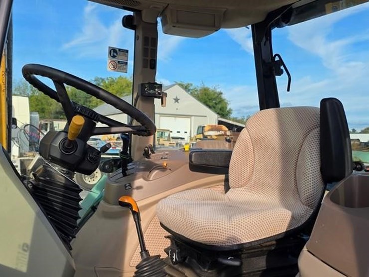 2019-john-deere-5100e-image-59