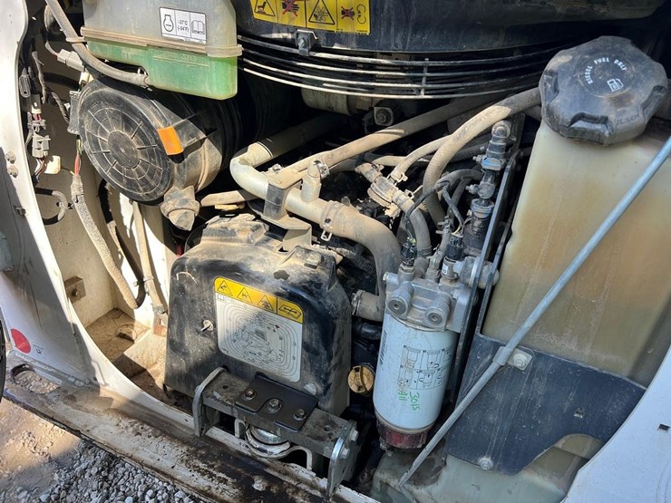 2023-bobcat-t66-skid-steer-loader-image-7