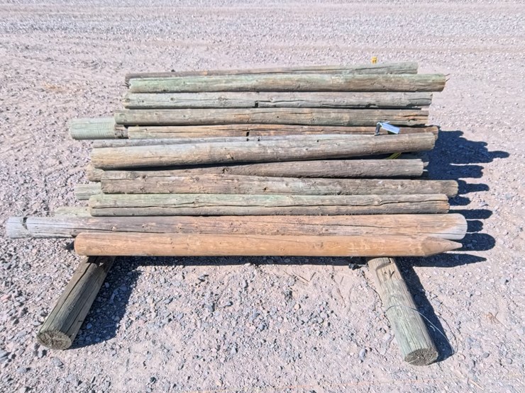 #2026-•-assorted-unused-wooden-posts-(54-count)-image-4