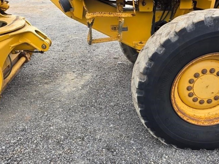 1999-deere-772ch-image-14