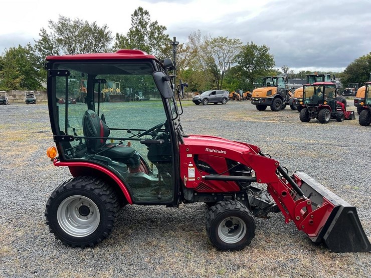 2022-mahindra-emax-25l-tractor-image-8
