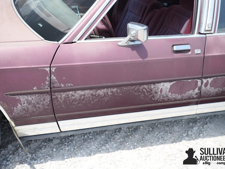 run-#179---1991-ford-crown-victoria-lx-sedan-image-14