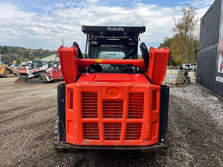 2022-kubota-svl97-2-skid-steer-loader-image-5