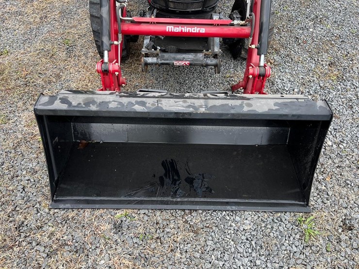 2022-mahindra-emax-25l-tractor-image-11