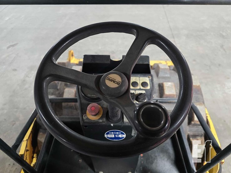 2014-bomag-bw145pdh-40-image-14