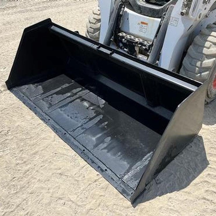 Wildcat 84" Skid Steer Snow/Litter Bucket