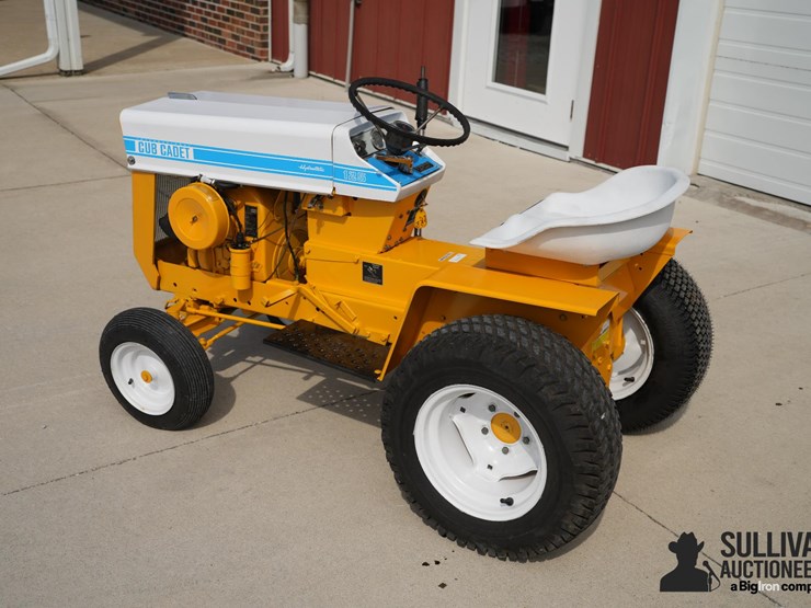 run-#120---international-cub-cadet-garden-tractor-image-7