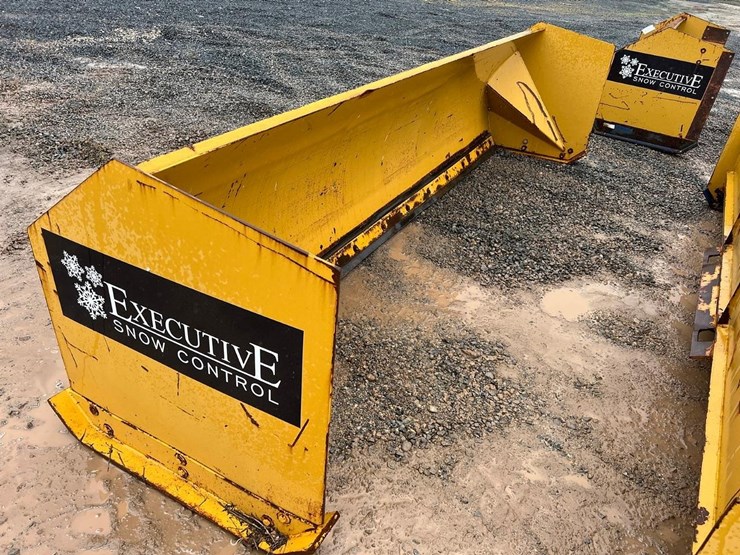 protech-sp12s-12'-skid-steer-snow-pusher-image-4