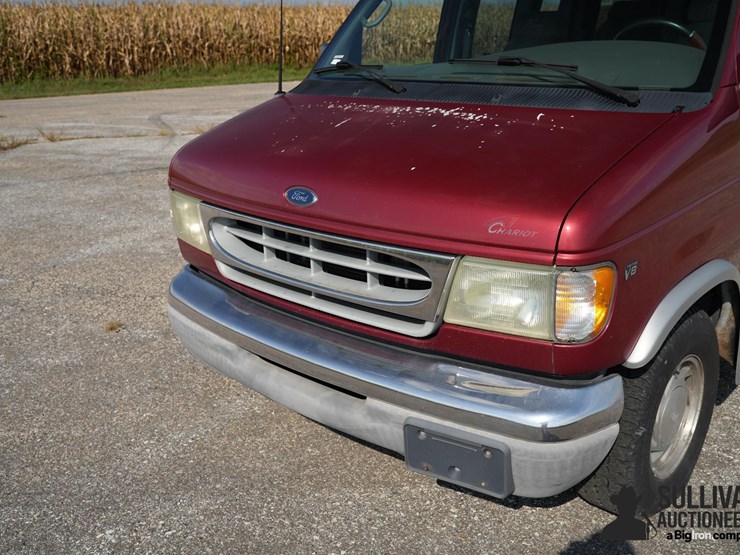 run-#22---2002-ford-conversion-chariot-van-image-9