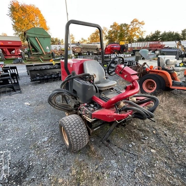 TORO GROUNDSMASTER 3500D