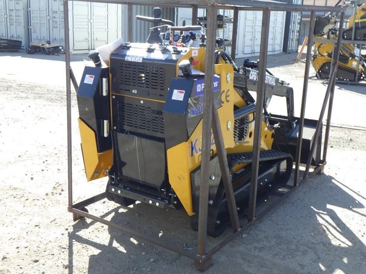 2026-cfg-kjt27-skid-steer-loader-image-3