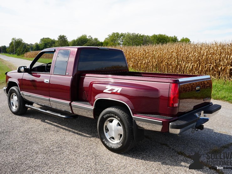 run-#139---1996-gmc-sierra-1500-4x4-stepside-pickup-image-7