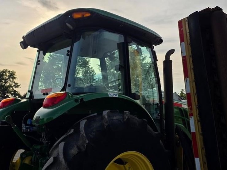 2019-john-deere-5100e-image-25