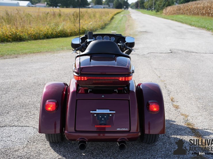 run-#102---2015-harley-davidson-trike-image-6