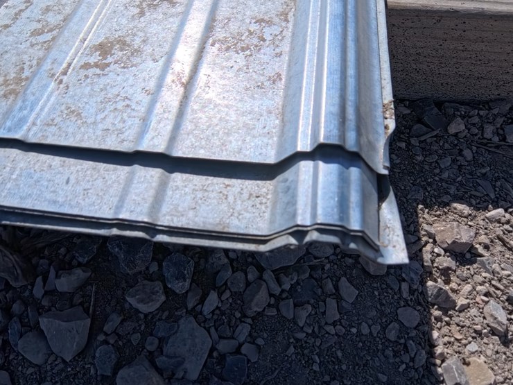 #2022-•-3'-x-8'-unused-metal-galvanized-panels-(20-count)-image-3
