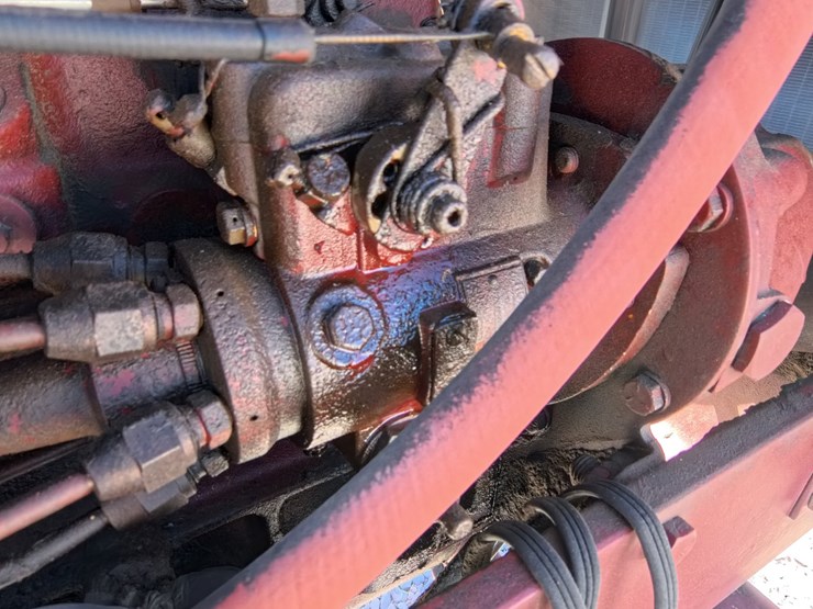 #1026-•-allis-chalmers-7000-tractor-image-64