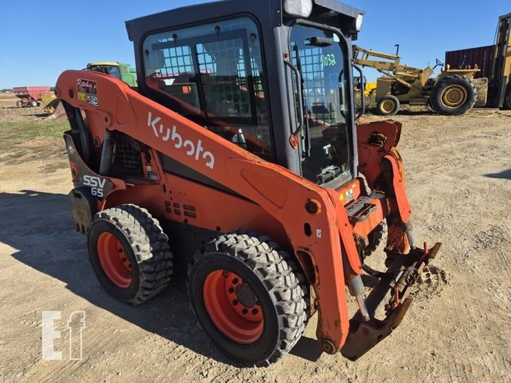 kubota-ssv65-image-4