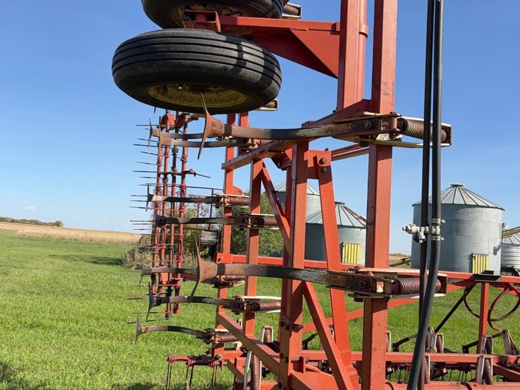 wil-rich-32’-field-cultivator-image-18