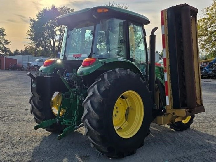2019-john-deere-5100e-image-4