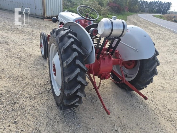 ford-8n-image-9