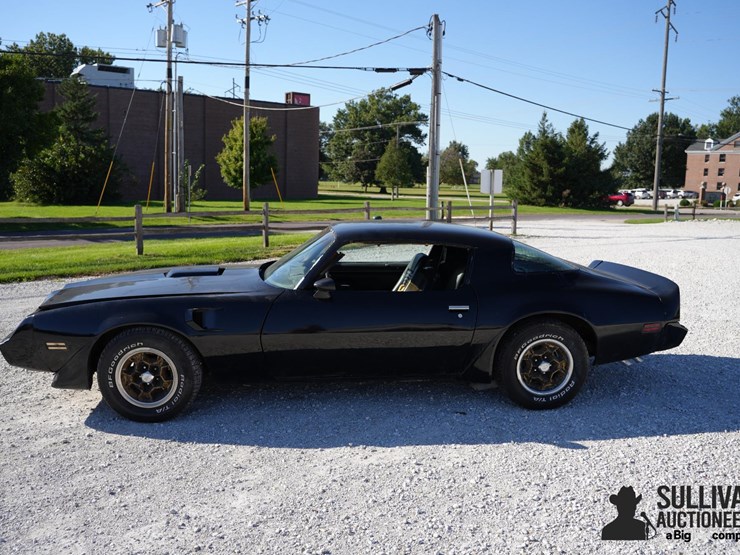 run-#4---1979-pontiac-trans-am-coupe-image-8