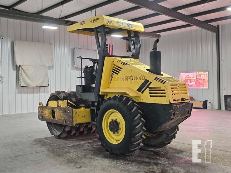 2014-bomag-bw145pdh-40-image-4