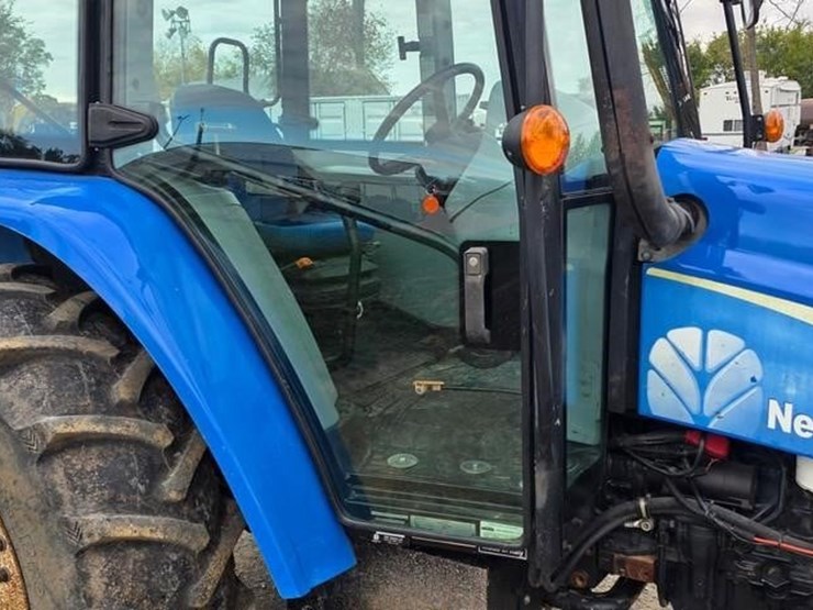 new-holland-t5040-image-13