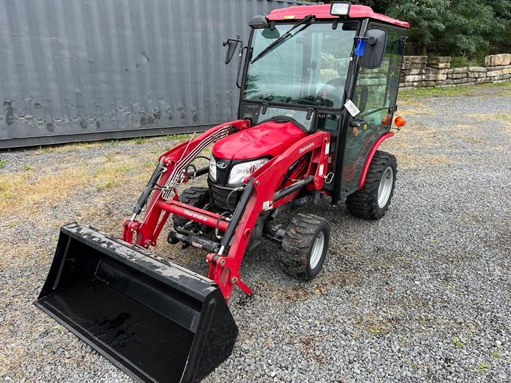 2022-mahindra-emax-25l-tractor-image-2