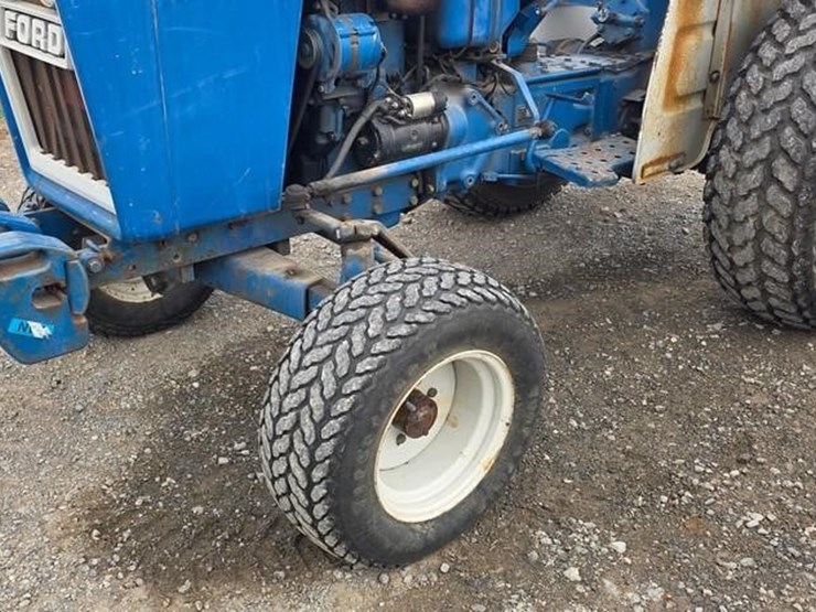 ford-1700-image-6
