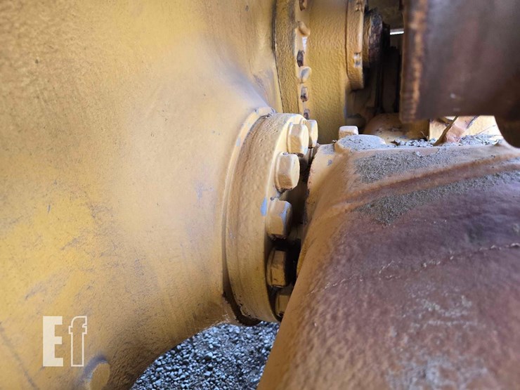 2017-caterpillar-d7e-image-27