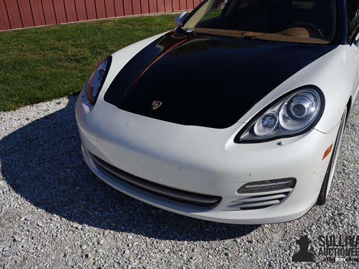 run-#113---2013-porsche-panamera-2-image-10