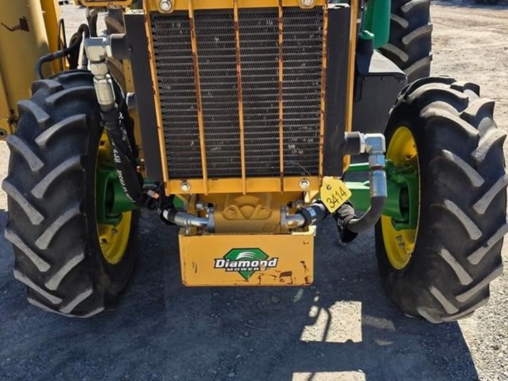 2019-john-deere-5100e-image-42