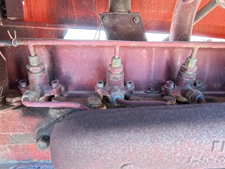 #1026-•-allis-chalmers-7000-tractor-image-60