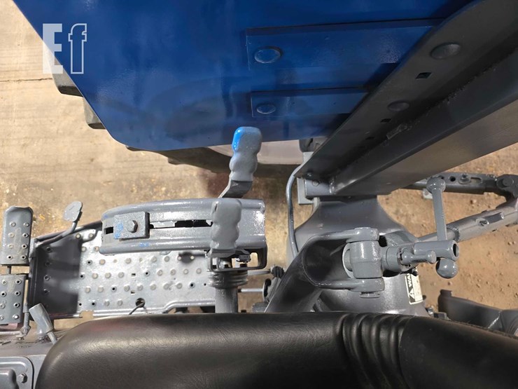 new-holland-4630-image-14