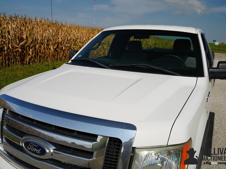 run-#7---2012-ford-f150-xl-regular-cab-pickup-image-10