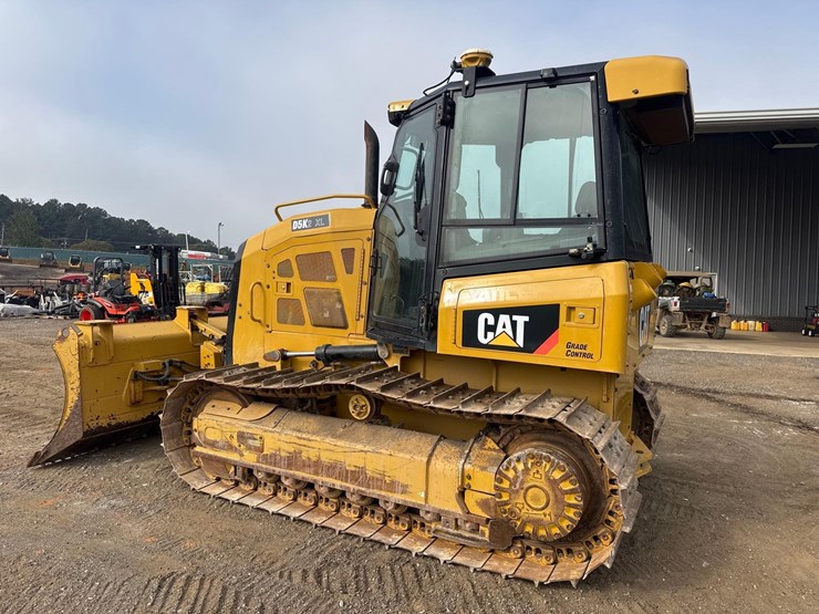 2018-caterpillar-d5k2-xl-image-3