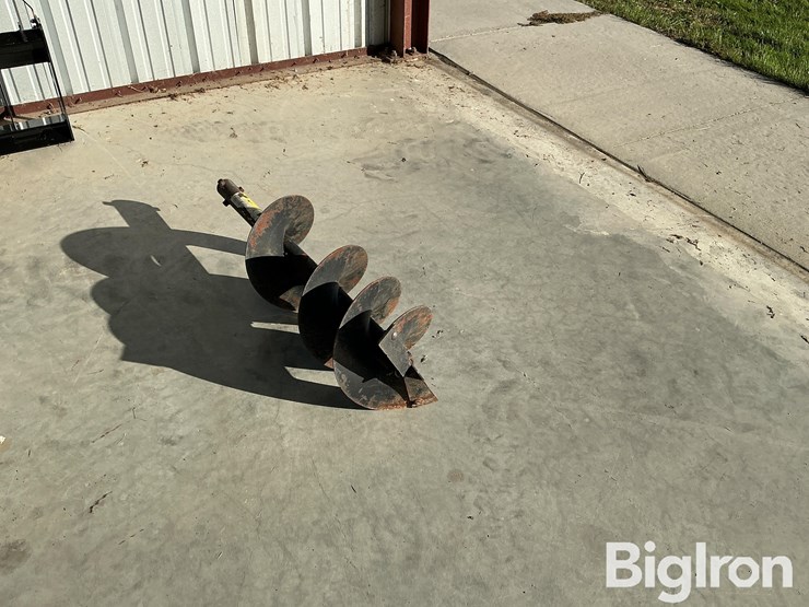 skid-steer-auger-image-3
