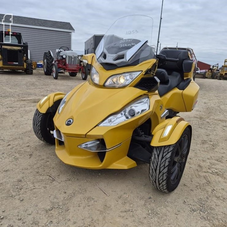 2013 CAN-AM SPYDER RT