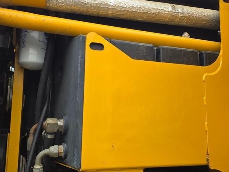 1999-deere-772ch-image-52
