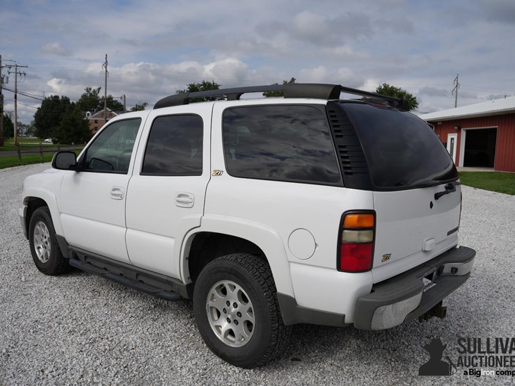 run-#42---2004-chevrolet-tahoe-4x4-suv-image-7